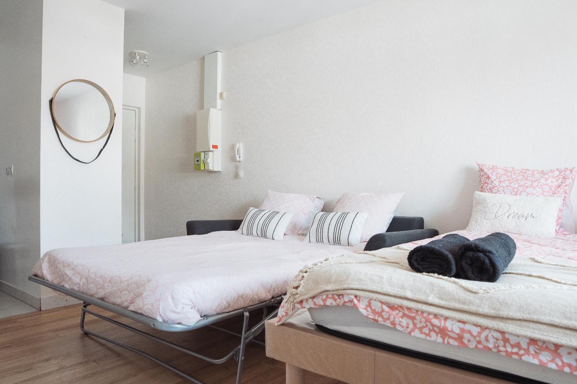 Appartamento Cosy Studio Entre Paris Et Disneyland Paris Esbly Esterno foto