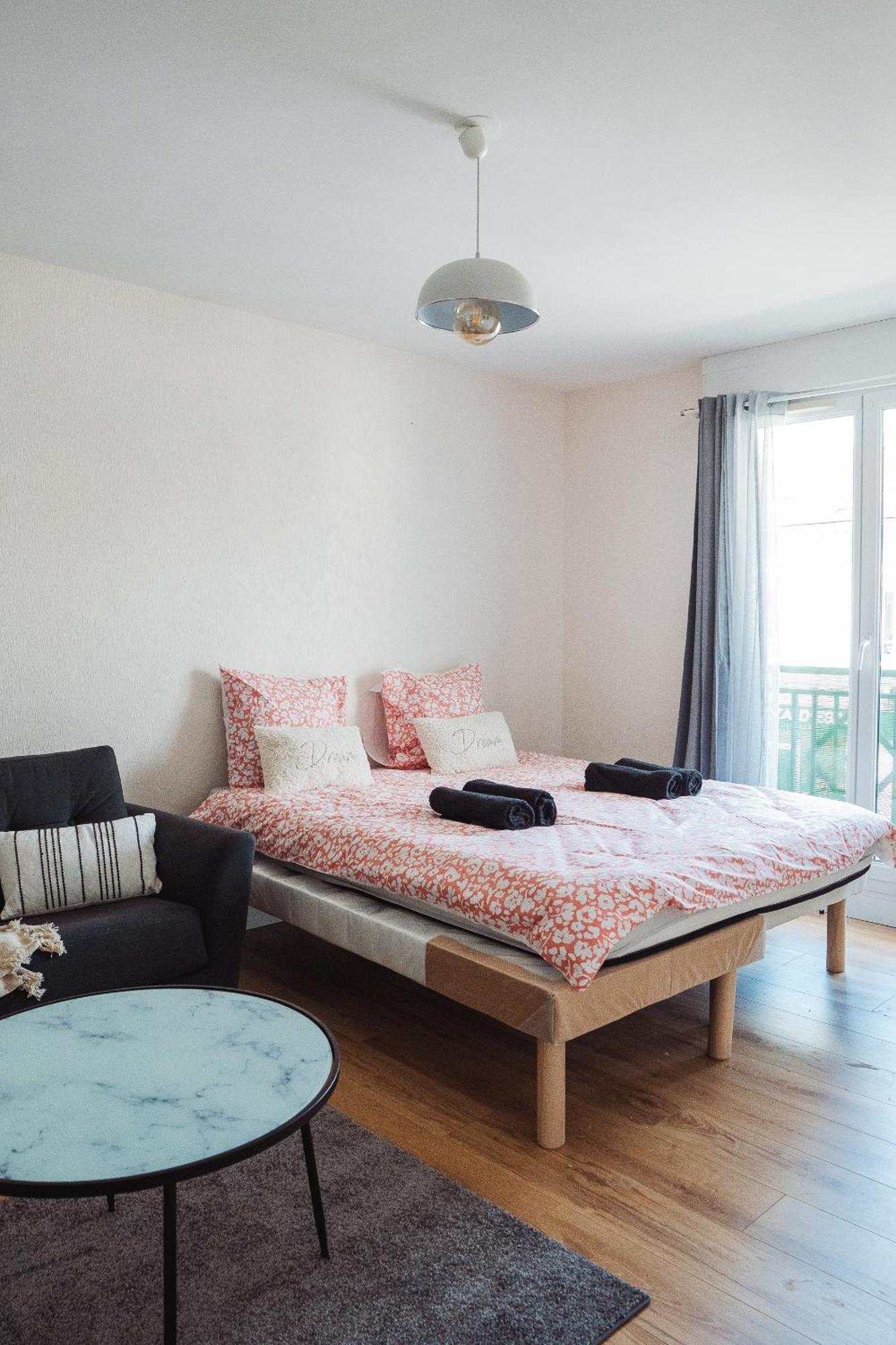 Appartamento Cosy Studio Entre Paris Et Disneyland Paris Esbly Esterno foto