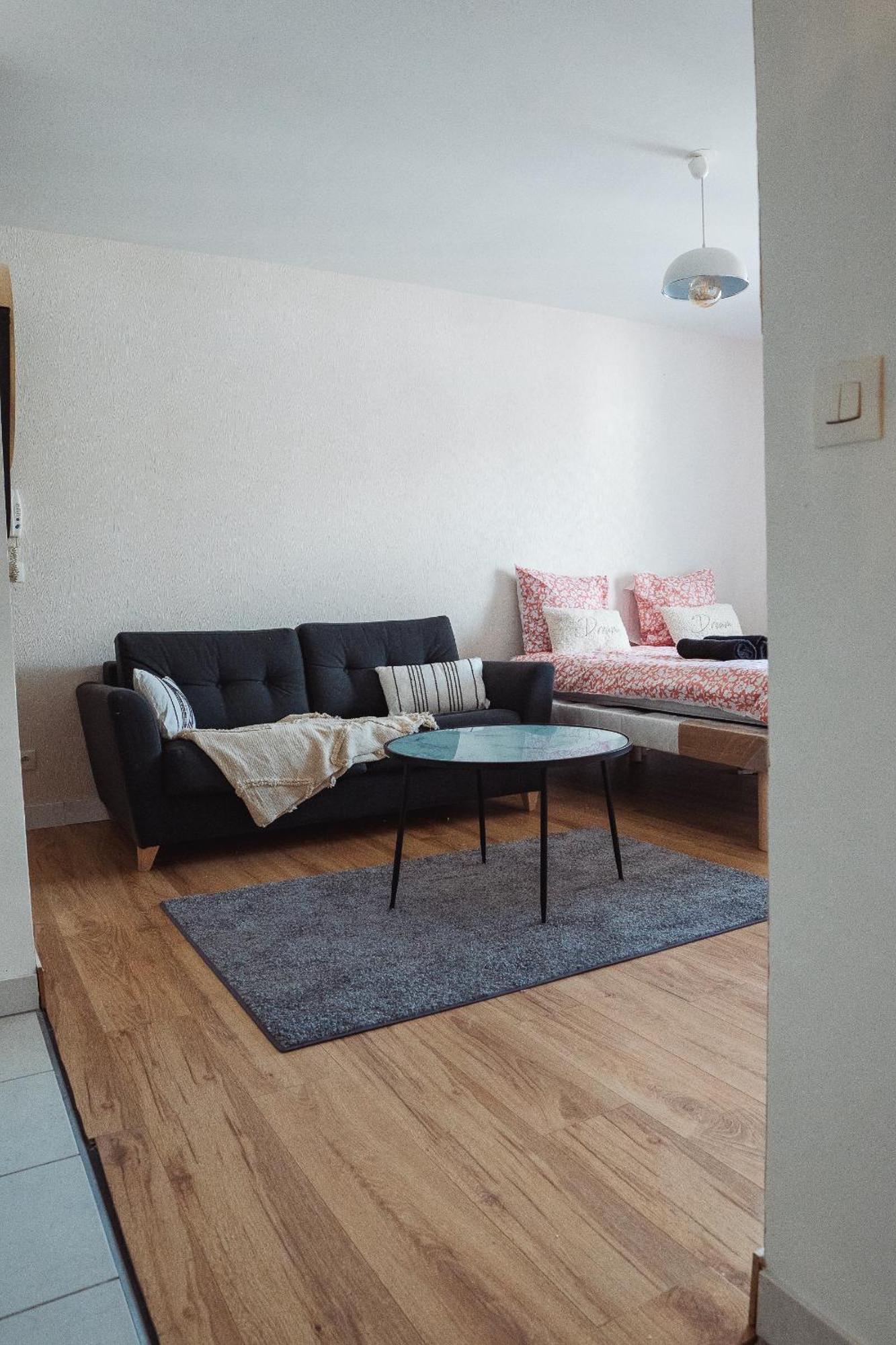 Appartamento Cosy Studio Entre Paris Et Disneyland Paris Esbly Esterno foto