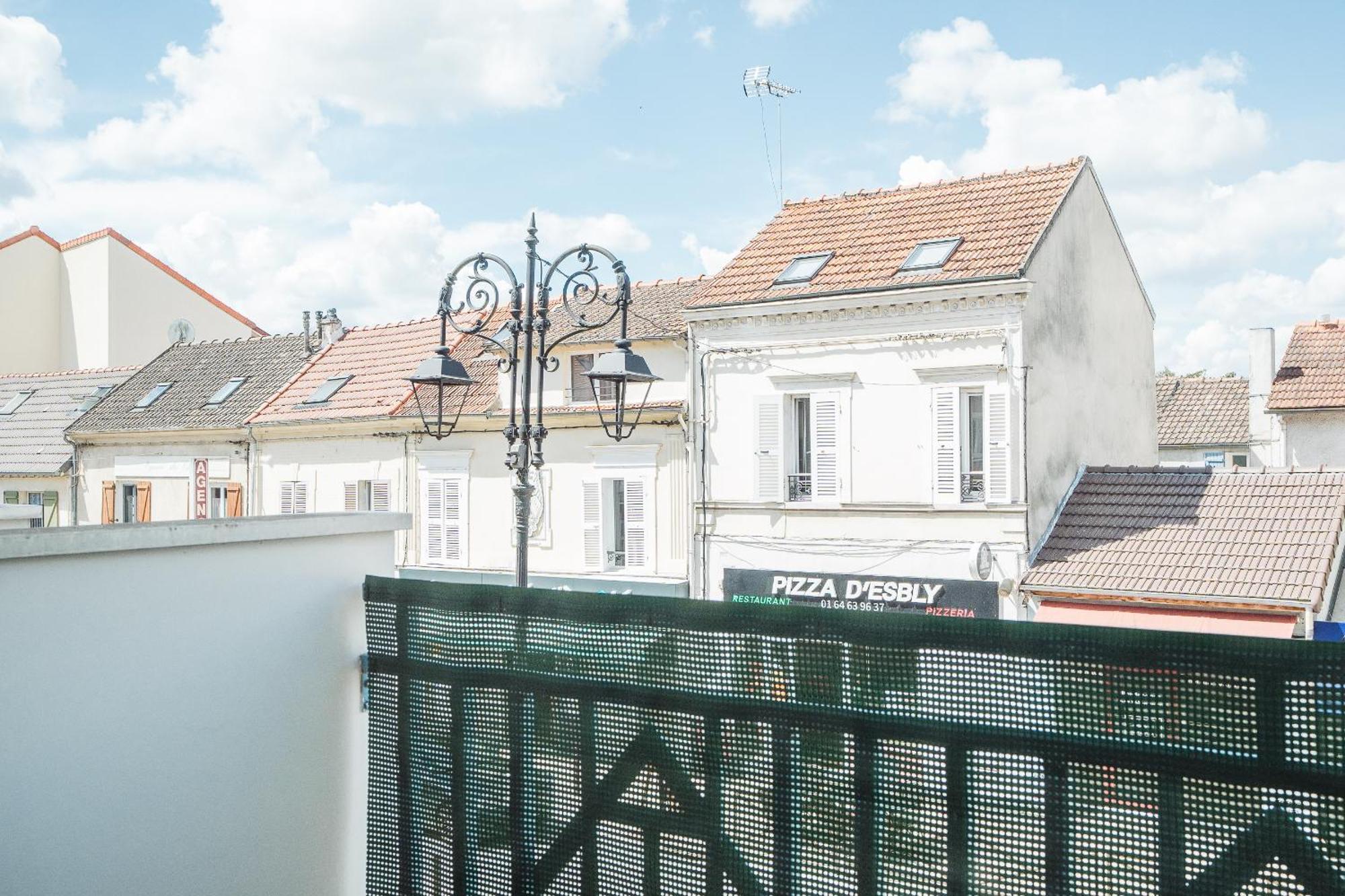Appartamento Cosy Studio Entre Paris Et Disneyland Paris Esbly Esterno foto